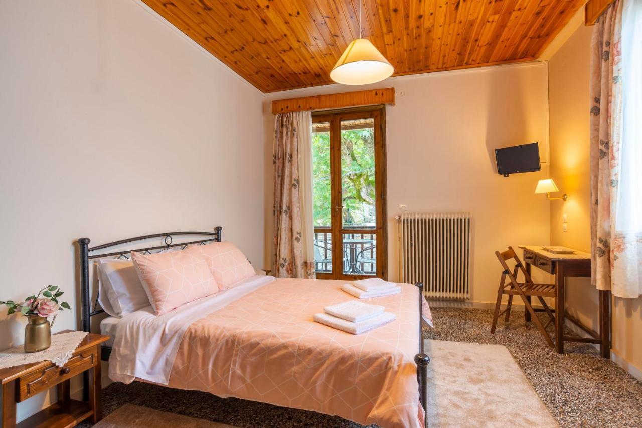 Helidona Hotel Mikrón Khoríon Buitenkant foto