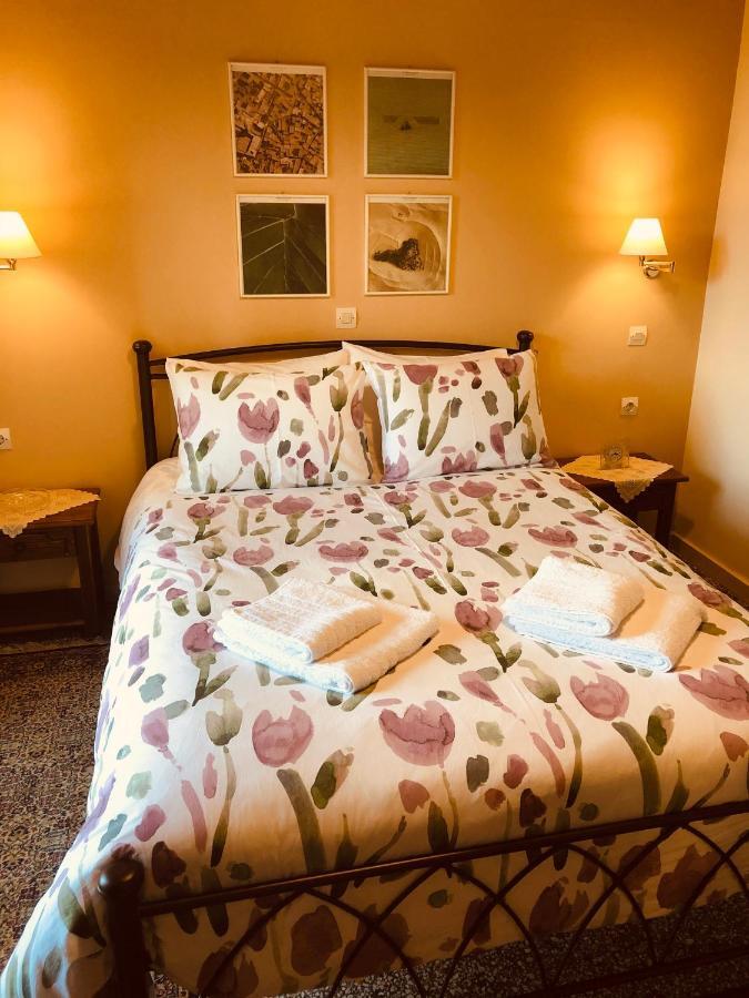 Helidona Hotel Mikrón Khoríon Buitenkant foto